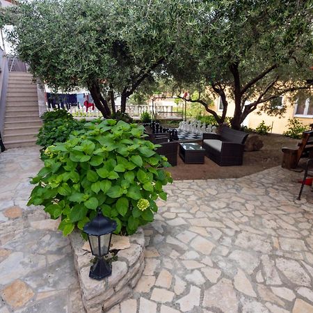 Apartmani Baja Lopar Esterno foto